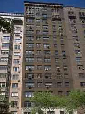 Sold by Corcoran | media 21