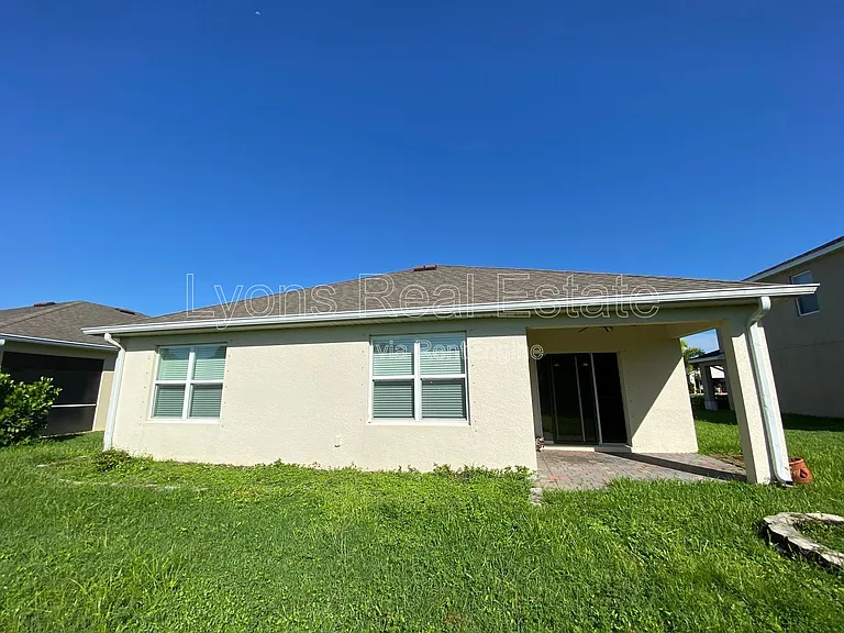 3425 Cancun Ct — Photo 27