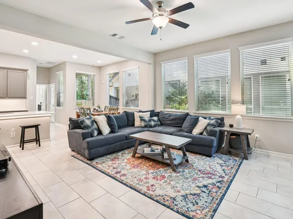 230 Biltmore Loop, Montgomery, TX 77316