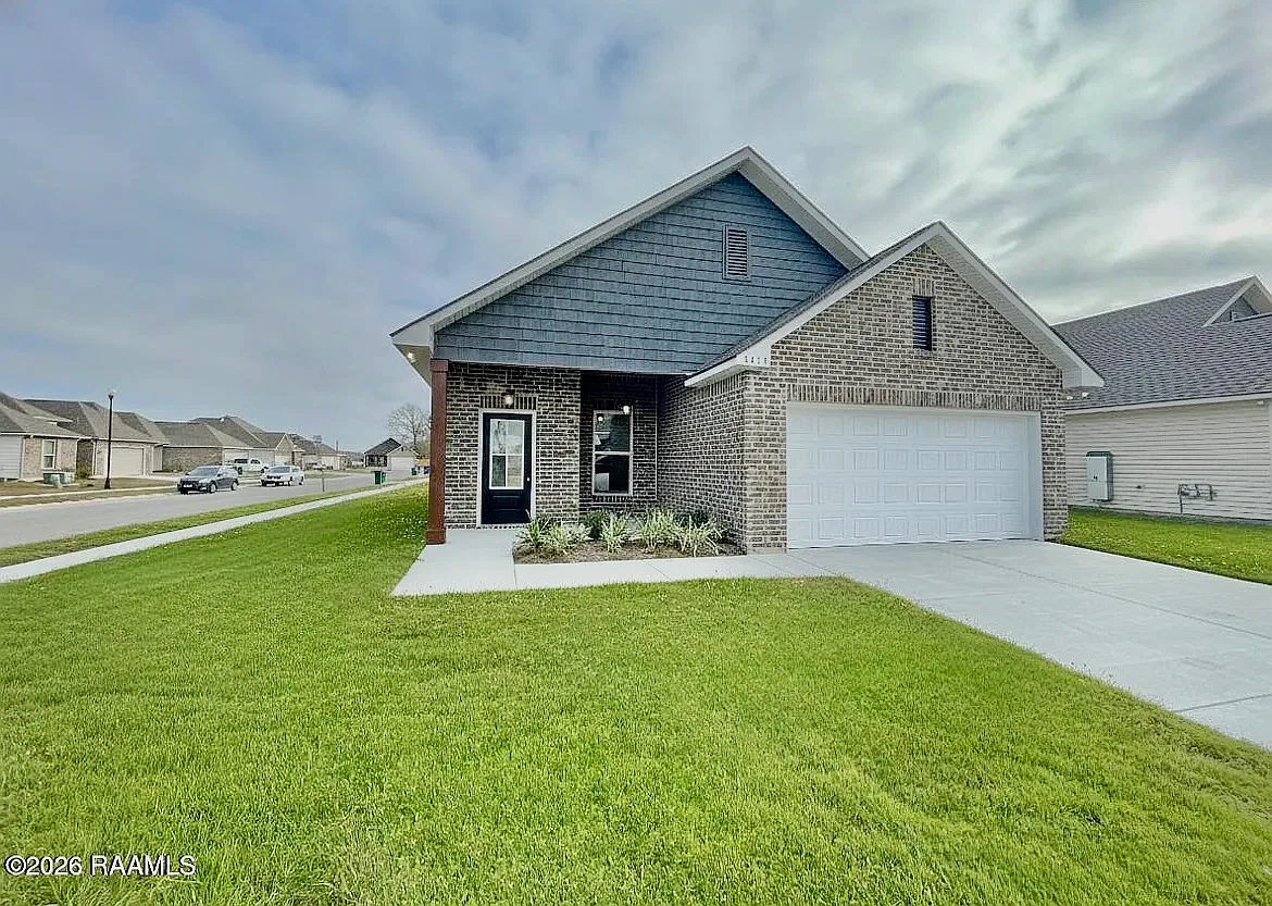3413 Autumn Park Dr — Photo 1