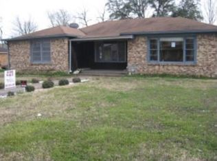 115 W Oneal St, Wills Pt, TX 75169