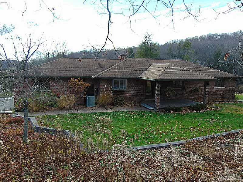 2445 Oakwood Ter photo 1