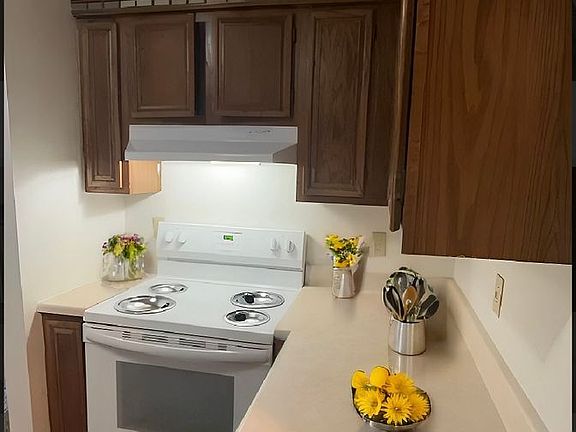 3rd image of 215 E Arbor Ave #205-303G