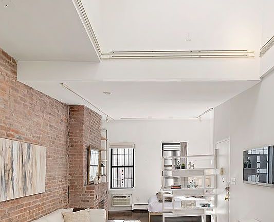 2nd image of 351 W 53rd St APT 4E
