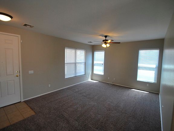 3rd image of 10005 W Albeniz Pl
