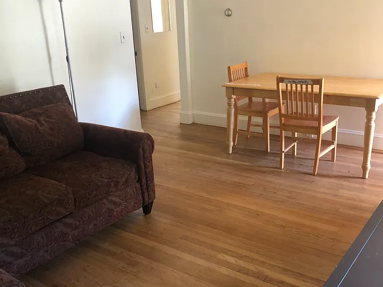 17 Shakespeare Rd — Photo 1