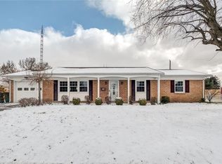 303 Villa Dr, New Carlisle, OH