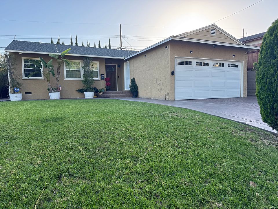 1st image of 3001 Jolley Dr