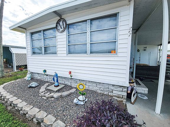 3rd image of 7349 Ulmerton Rd #207