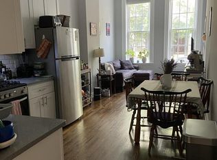 1616 Spruce St #1F, Philadelphia, PA 19103