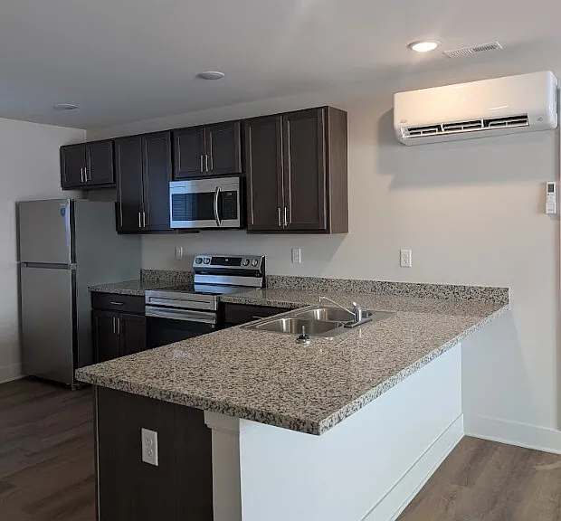 110 Hansbrough Pl — Photo 1