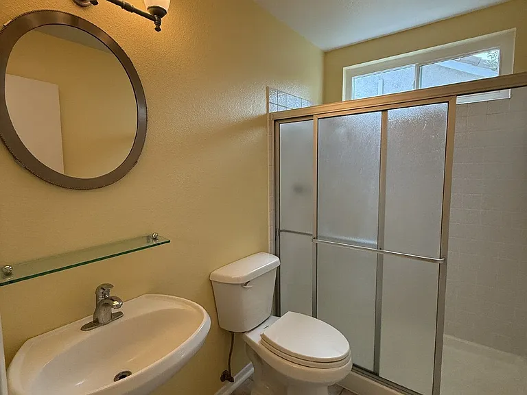 2604 Jacaranda Ave — Photo 14