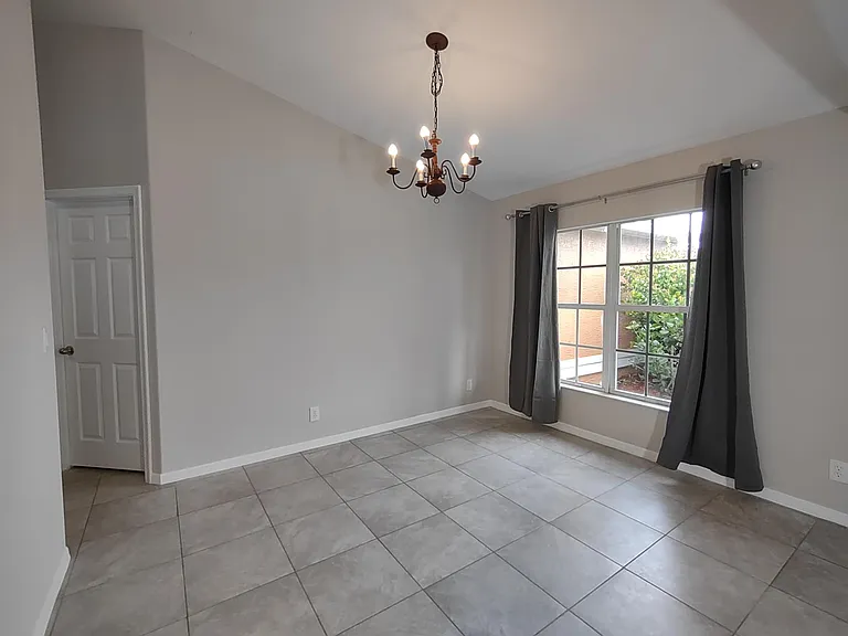 151 SW South Wakefield Cir — Photo 7