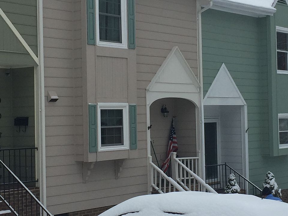 2nd image of 607 College Ave SW