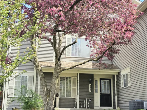 285 S Collins St, South Elgin, IL 60177