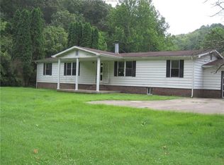 283 Rocky Step Rd, Scott Depot, WV 25560