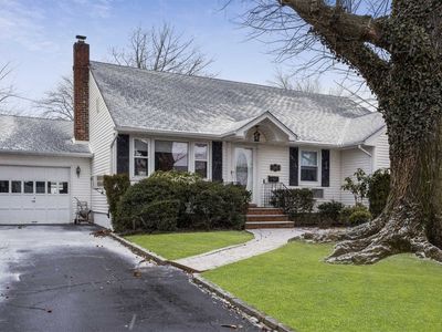 2880 Michael Rd, Wantagh, NY, 11793