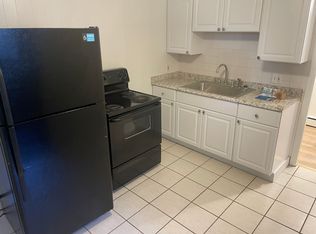 247 Blackstone St #5, Woonsocket, RI 02895