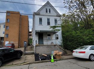 134 Locust St, Mount Oliver, PA 15210