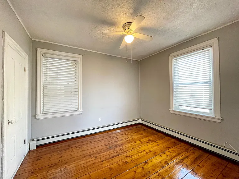 48 America St #2A — Photo 11