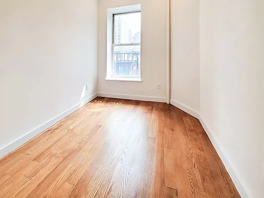 Rented by Brighton Management | media 7