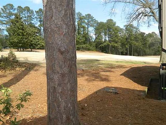 4th image of 75 Pine Valley Drive