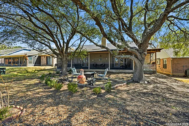 3729 Hunters Gln — Photo 38