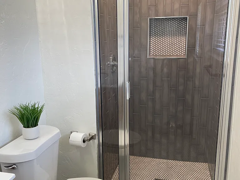 504 Pinewood Dr — Photo 21