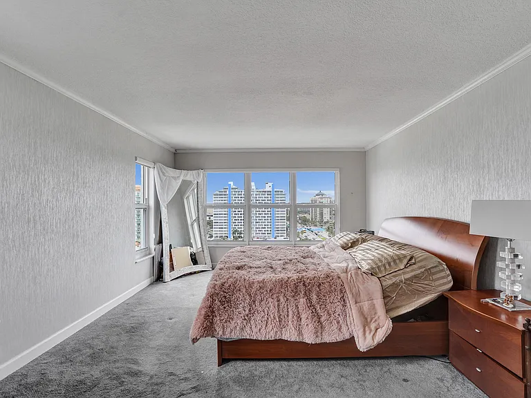 3000 E Sunrise Blvd #14F — Photo 37