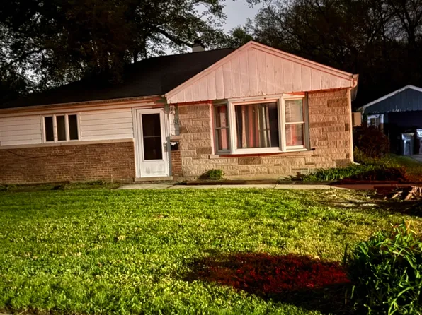 313 Nokomis St, Park Forest, IL 60466