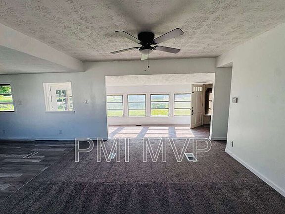 3rd image of 2229 Maureen Blvd N
