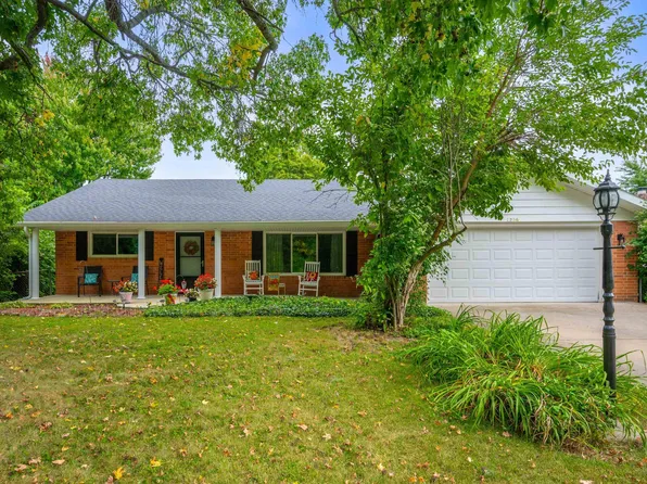 1206 N Petty Rd, Muncie, IN 47304