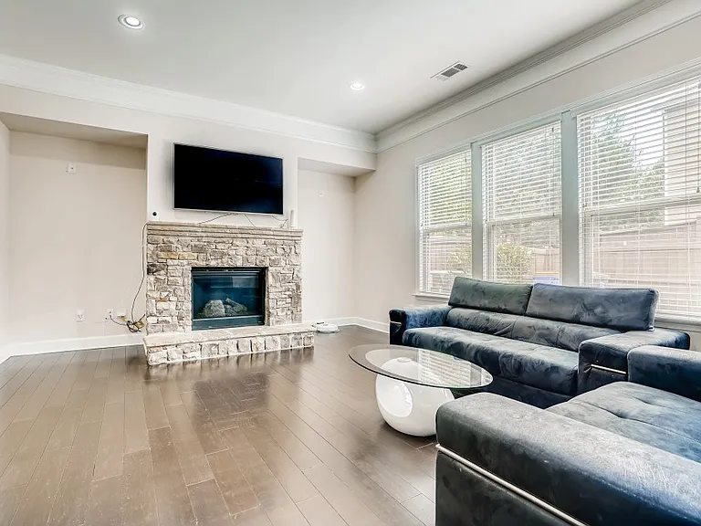 2544 Josselyn Ln SE — Photo 7