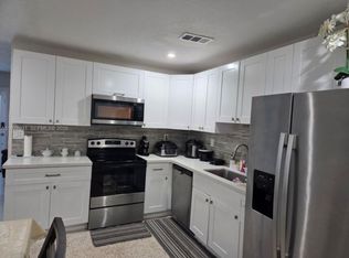 9228 SW 37th St, Miami, FL 33165