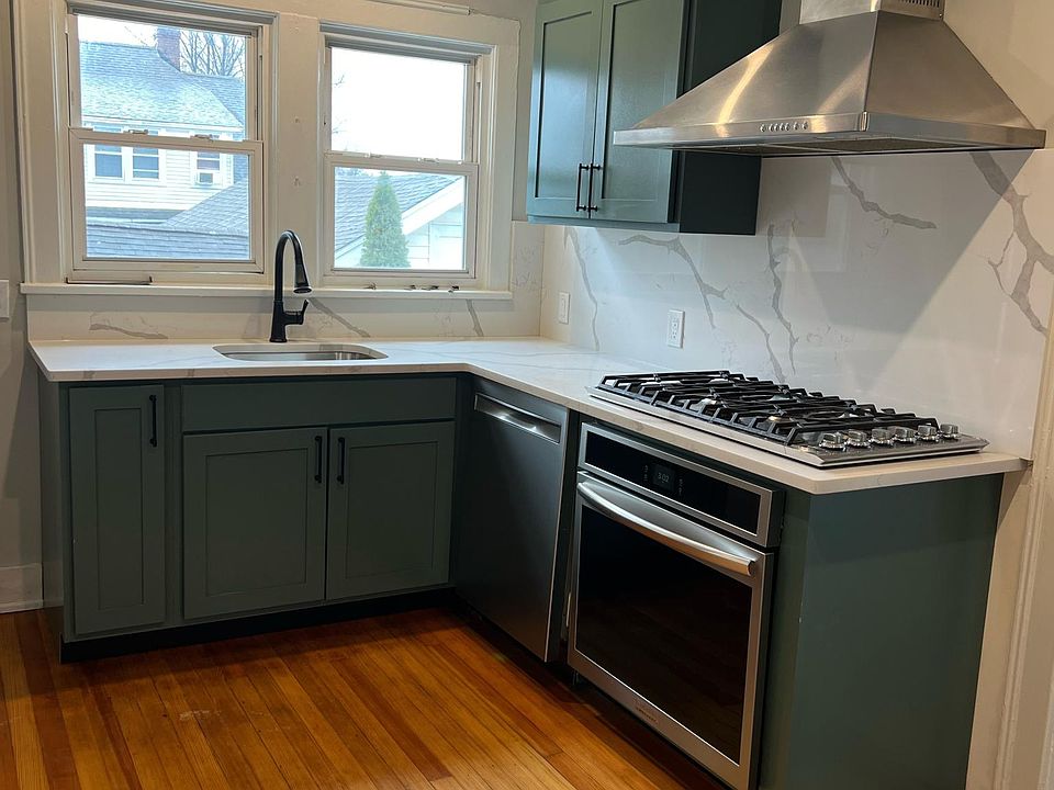 Fully Renovated Kitchen