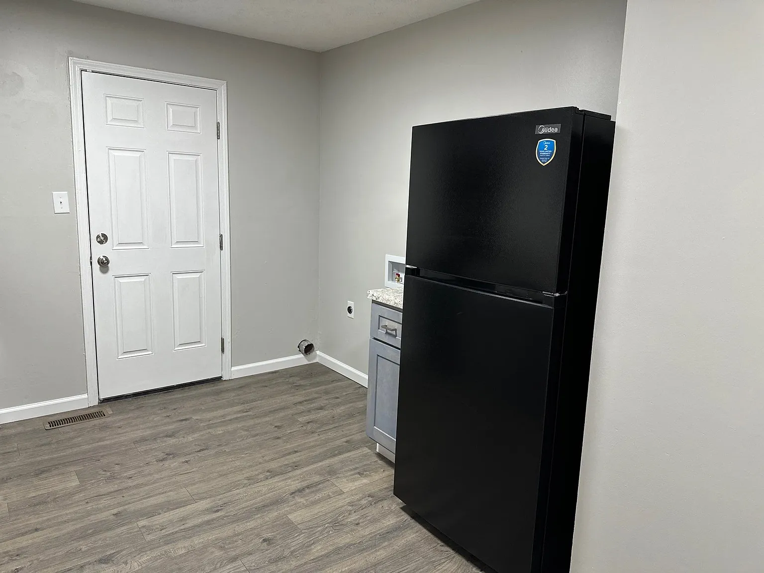 2 bed, 842 sqft, $1,150 — Photo 3