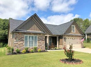 112 Southern Oaks Dr, Inman, SC 29349