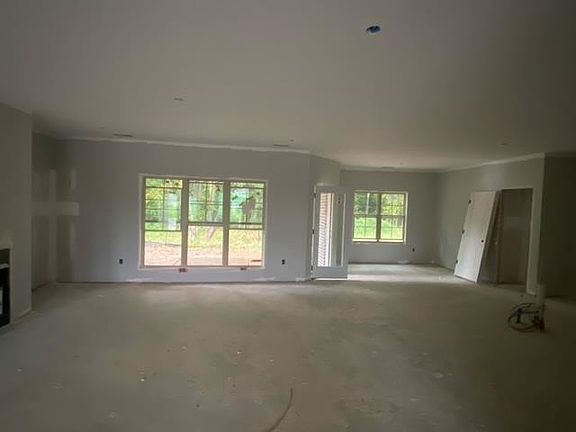 2nd image of 435 Burton Pl