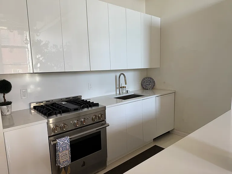 60 Dudley St #117 — Photo 6