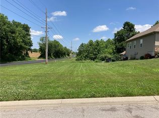 4001 Greywood Ln, Saint Joseph, MO 64505