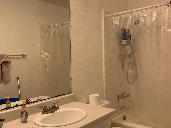 5th image of 307 Tradewinds Dr APT 7