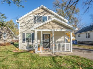 1129 Arlington St NE, Grand Rapids, MI 49505