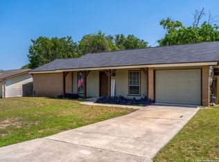 7722 Strolling Ln, Live Oak, TX 78233