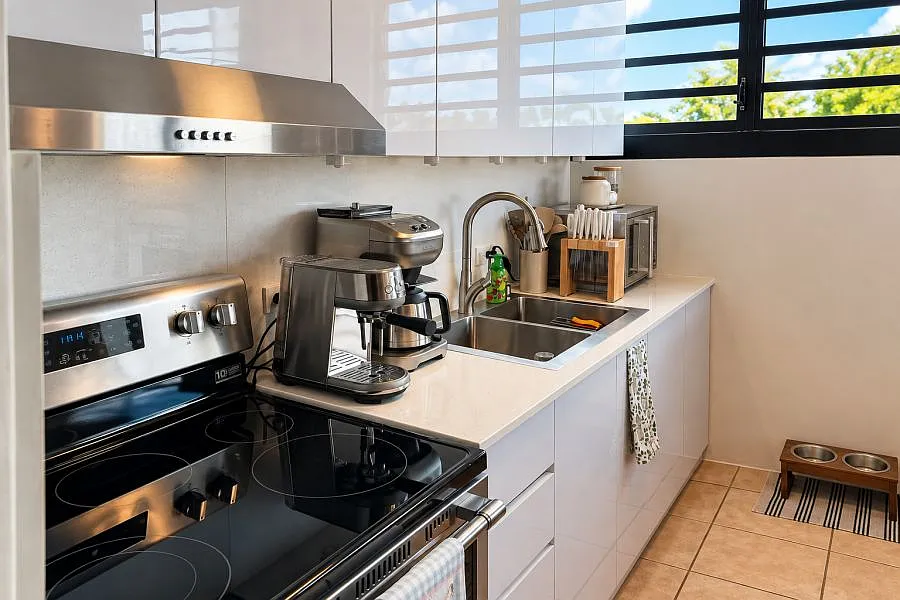 2 bed, 1.0 bath, 1000 sqft, $2,200 — Photo 3
