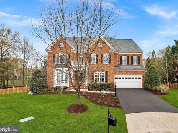 42812 Heritage Oak Ct, Ashburn, VA 20148