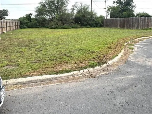 2615 E Lincoln Ave, Alton, TX 78573