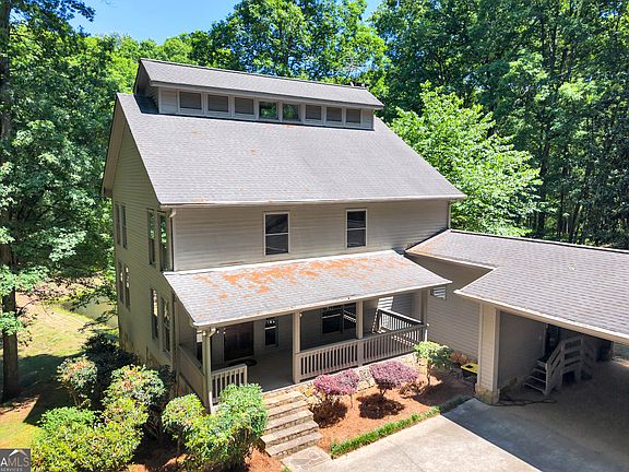 3rd image of 400 River Cove Rd