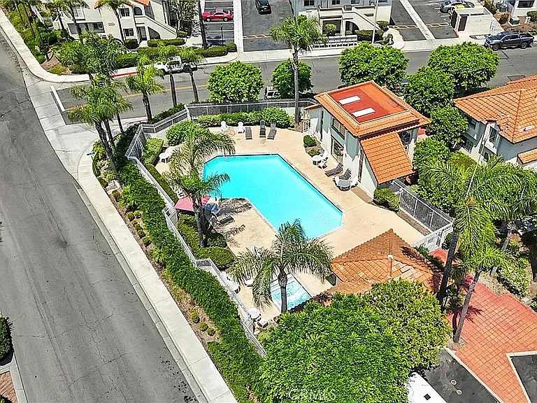 26212 La Real #D — Photo 20