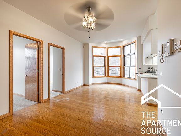 2nd image of 509 N Racine Ave APT 2N