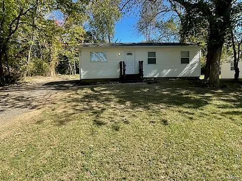 1404 Holly Dr photo 1